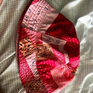 I’m selling a bucket hat